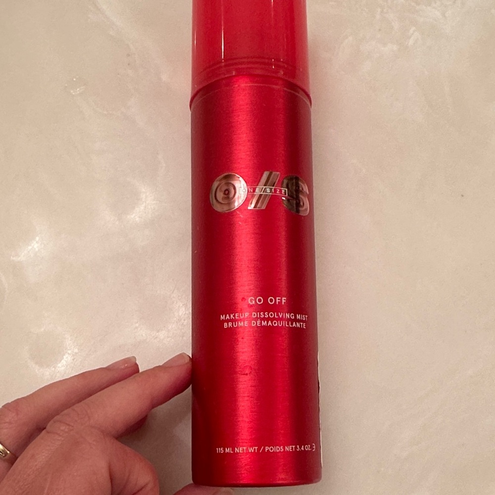 ONE/SIZE Go Off Makeup Dissolving Mist - Bold Red
